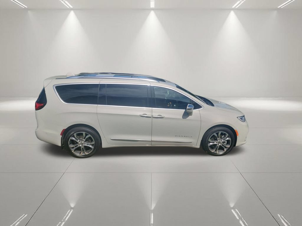 Used 2021 Chrysler Pacifica Pinnacle AWD/4WD image 8