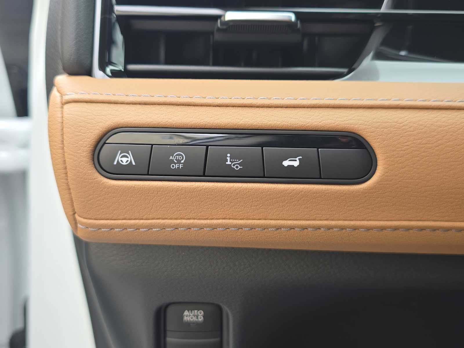 New 2026 INFINITI QX80 Luxe w/ Cargo Package image 25