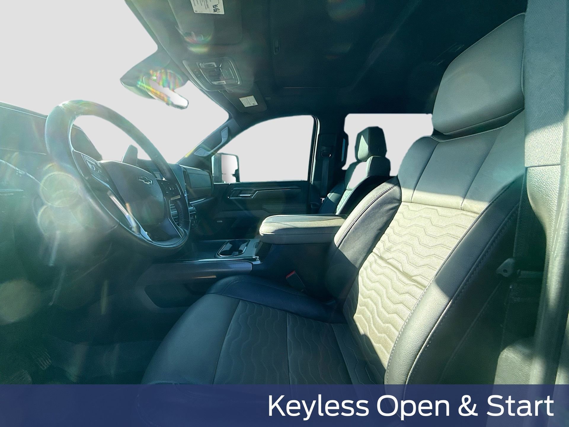 Used 2024 Chevrolet Silverado 2500 ZR2 w/ Technology Package image 27