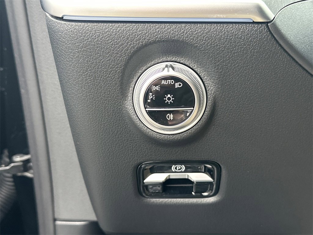 Certified 2024 Mercedes-Benz CLE 53 AMG 4MATIC image 32