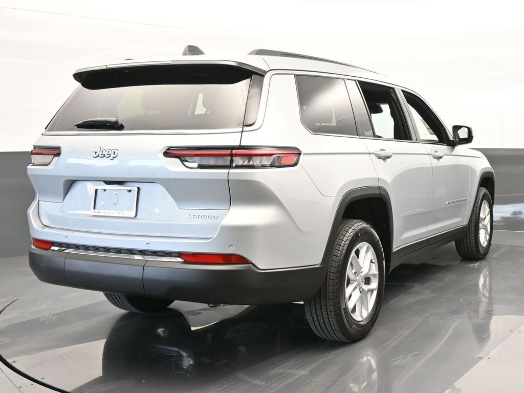 Used 2024 Jeep Grand Cherokee L Laredo image 5