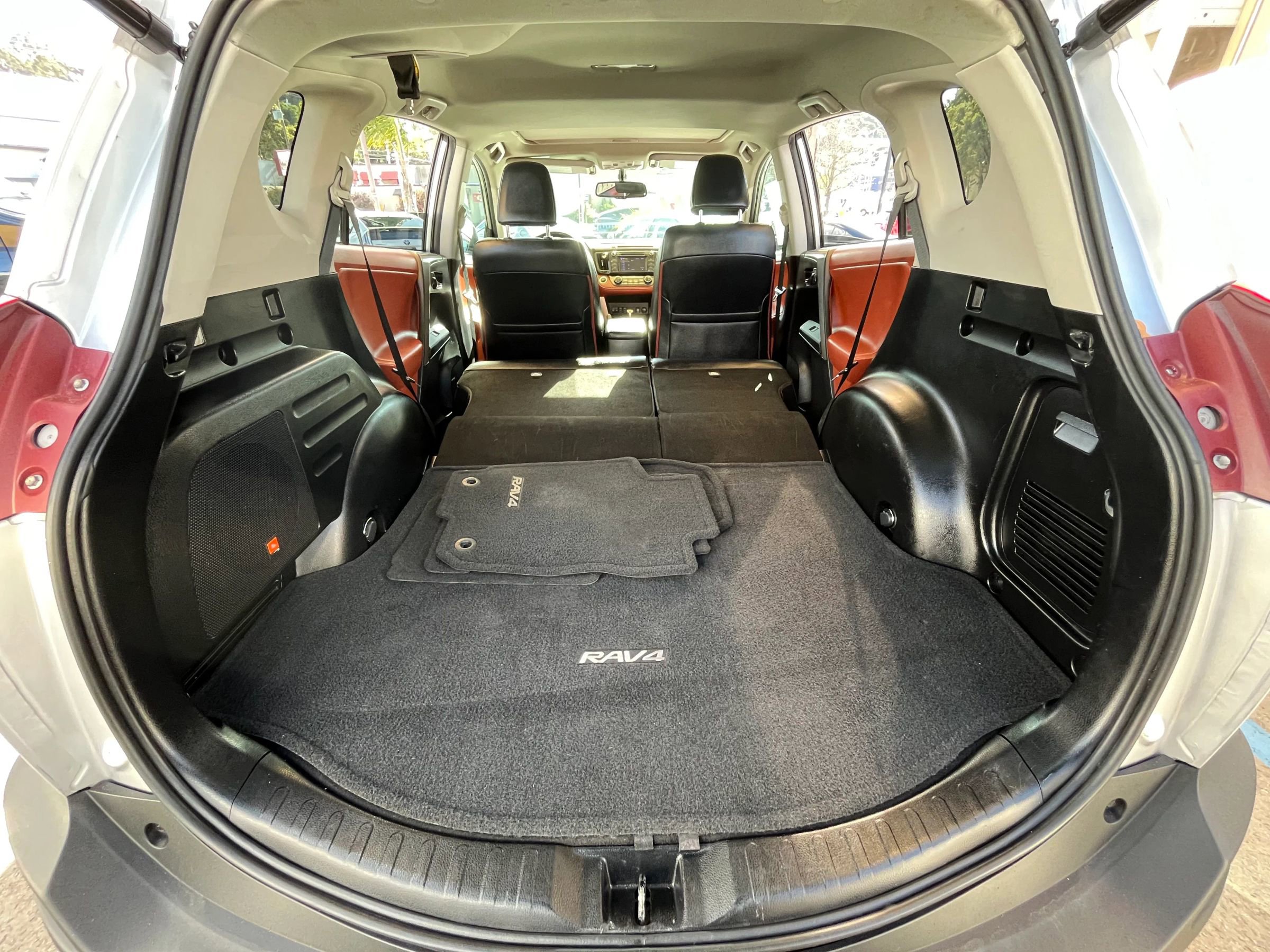 Used 2013 Toyota RAV4 Limited image 24