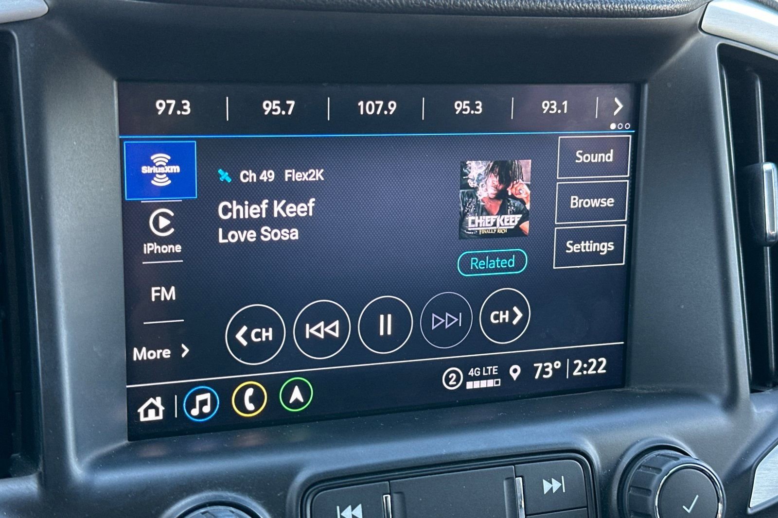 Certified 2022 GMC Terrain SLT w/ Infotainment Package II image 19