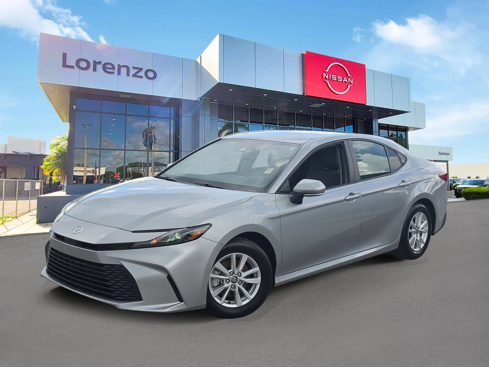 Used 2025 Toyota Camry LE FWD image 1