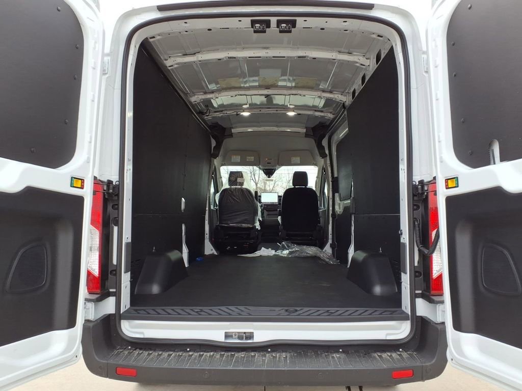 New 2026 Ford Transit 250 148 Medium Roof image 10