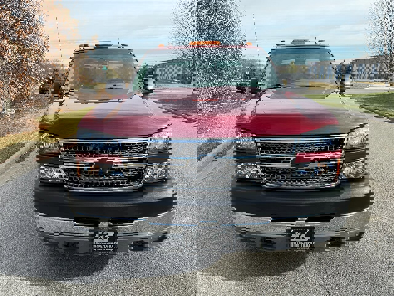 Used 2005 Chevrolet Silverado 2500 LT w/ Heavy-Duty Power Package image 3