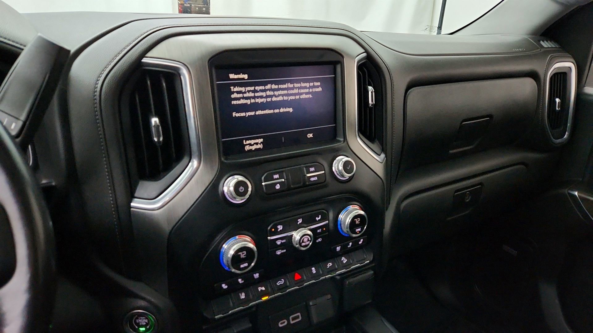Used 2023 GMC Sierra 2500 Denali w/ Denali Ultimate Package AWD/4WD image 15