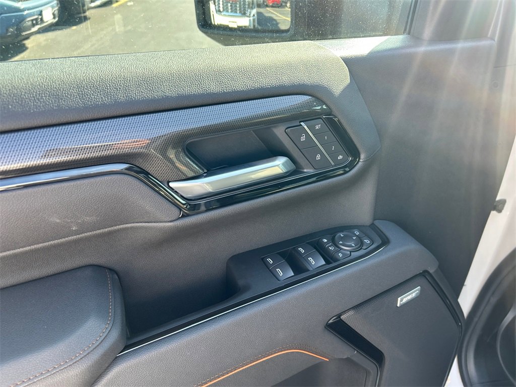 New 2026 GMC Sierra 2500 AT4 image 14