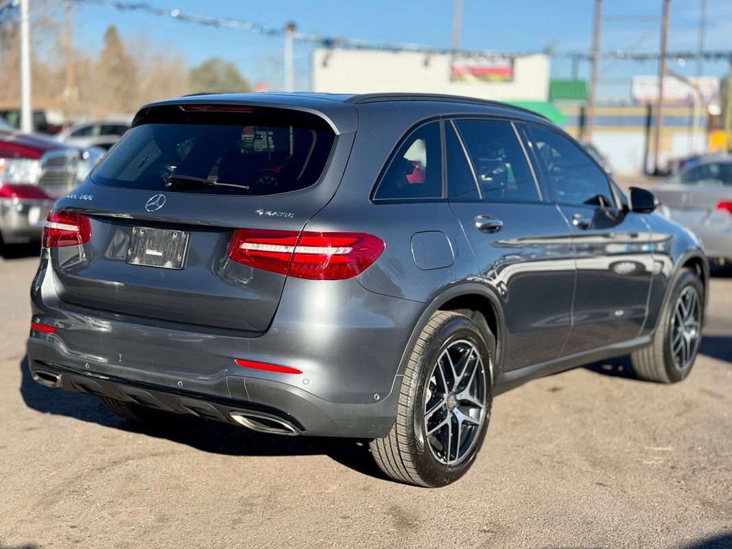 Used 2016 Mercedes-Benz GLC 300 4MATIC image 2