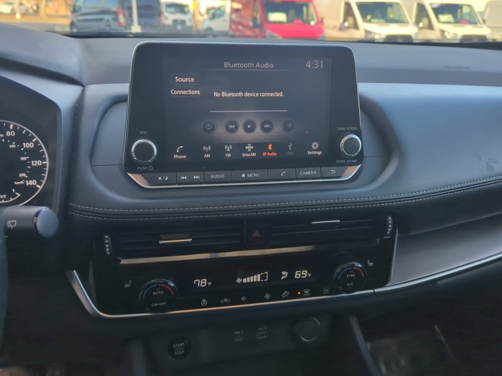 Used 2021 Nissan Rogue SV w/ Premium Package image 20