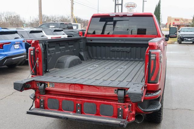 Used 2024 GMC Sierra 2500 AT4 w/ AT4 Premium Plus Package image 10