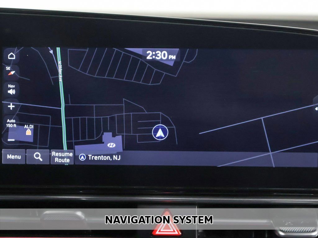 Certified 2024 Hyundai Elantra SEL image 3