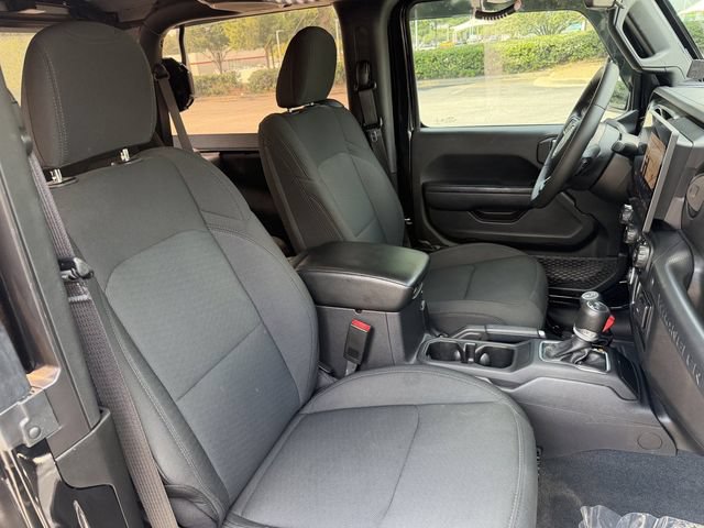 Used 2022 Jeep Wrangler Sport AWD/4WD image 28
