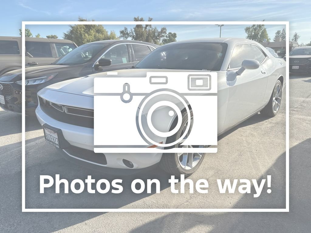 Used 2020 Dodge Challenger SXT w/ Plus Package image 1
