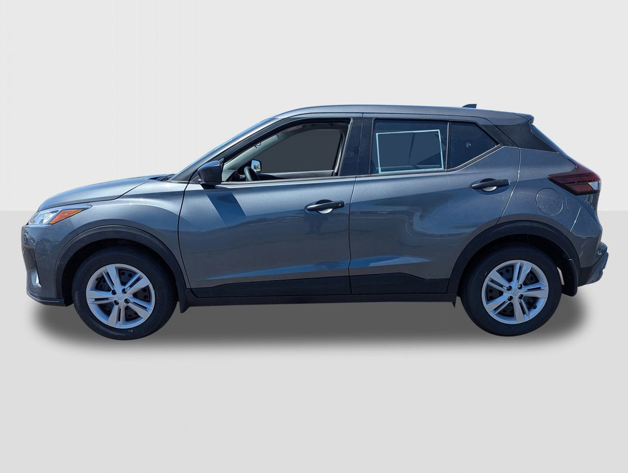 New 2025 Nissan Kicks Play S image 2