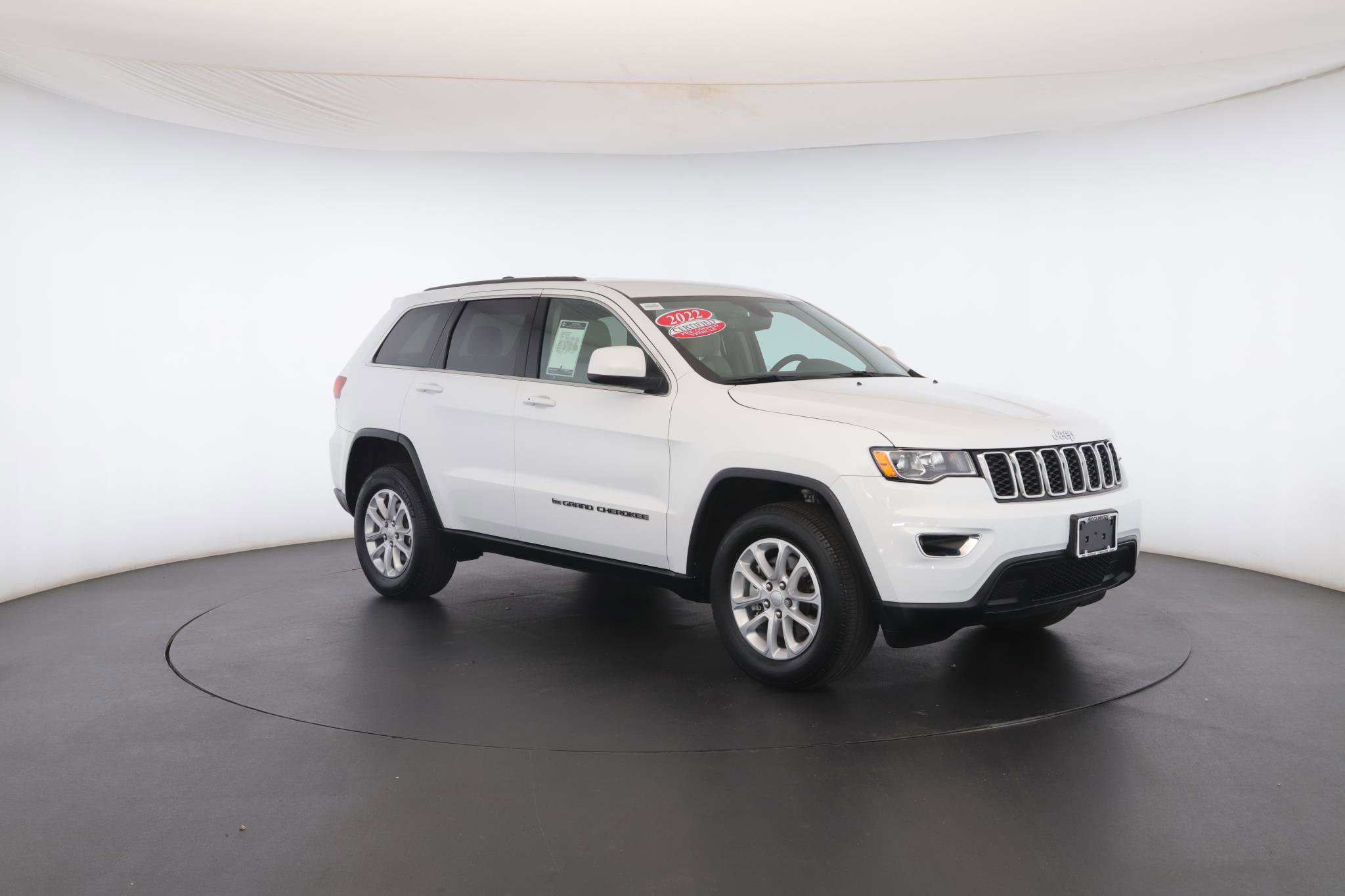 Used 2022 Jeep Grand Cherokee Laredo E image 31