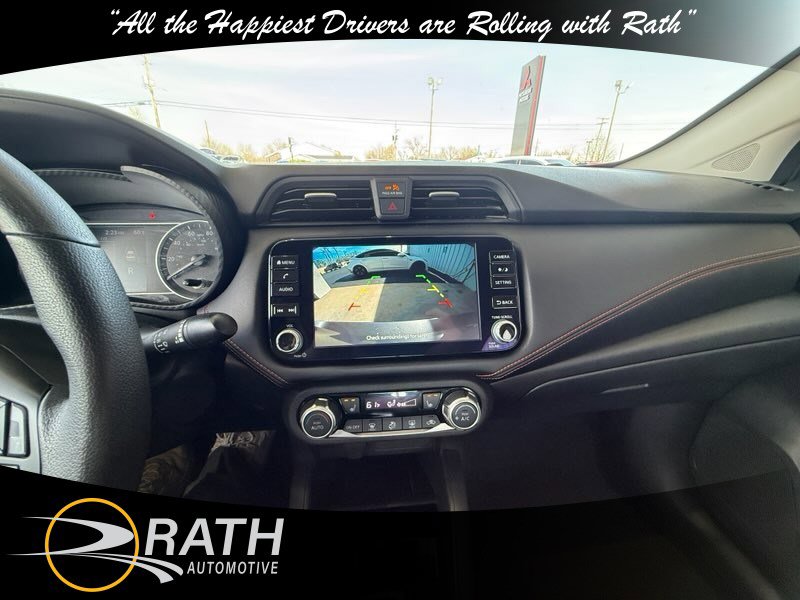 Used 2024 Nissan Versa SR image 16