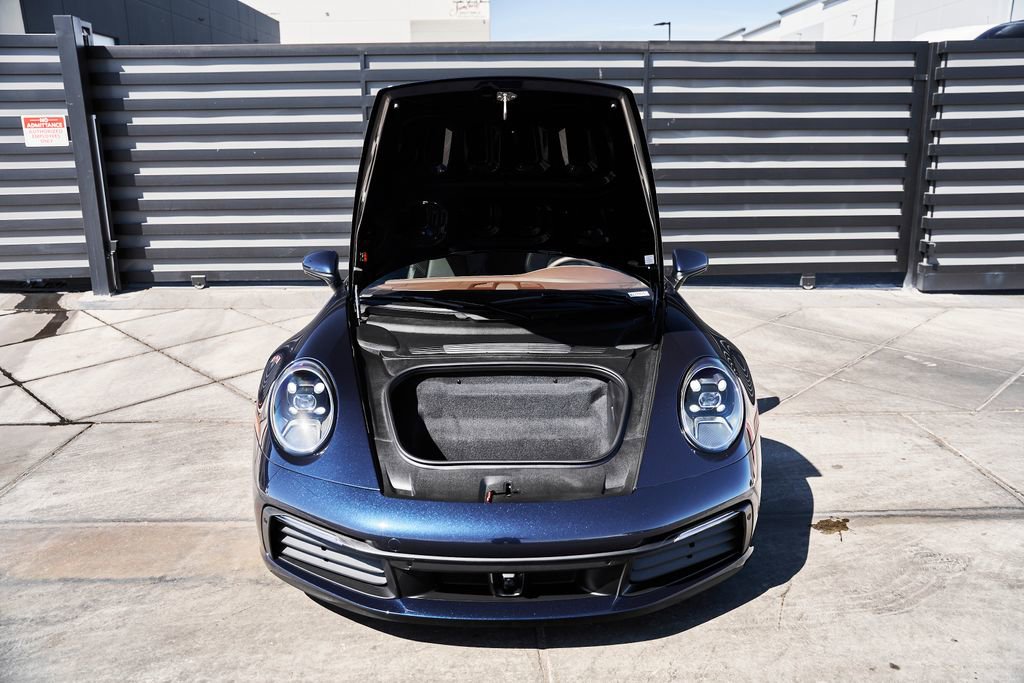 Used 2020 Porsche 911 Carrera 4S w/ Premium Package image 15