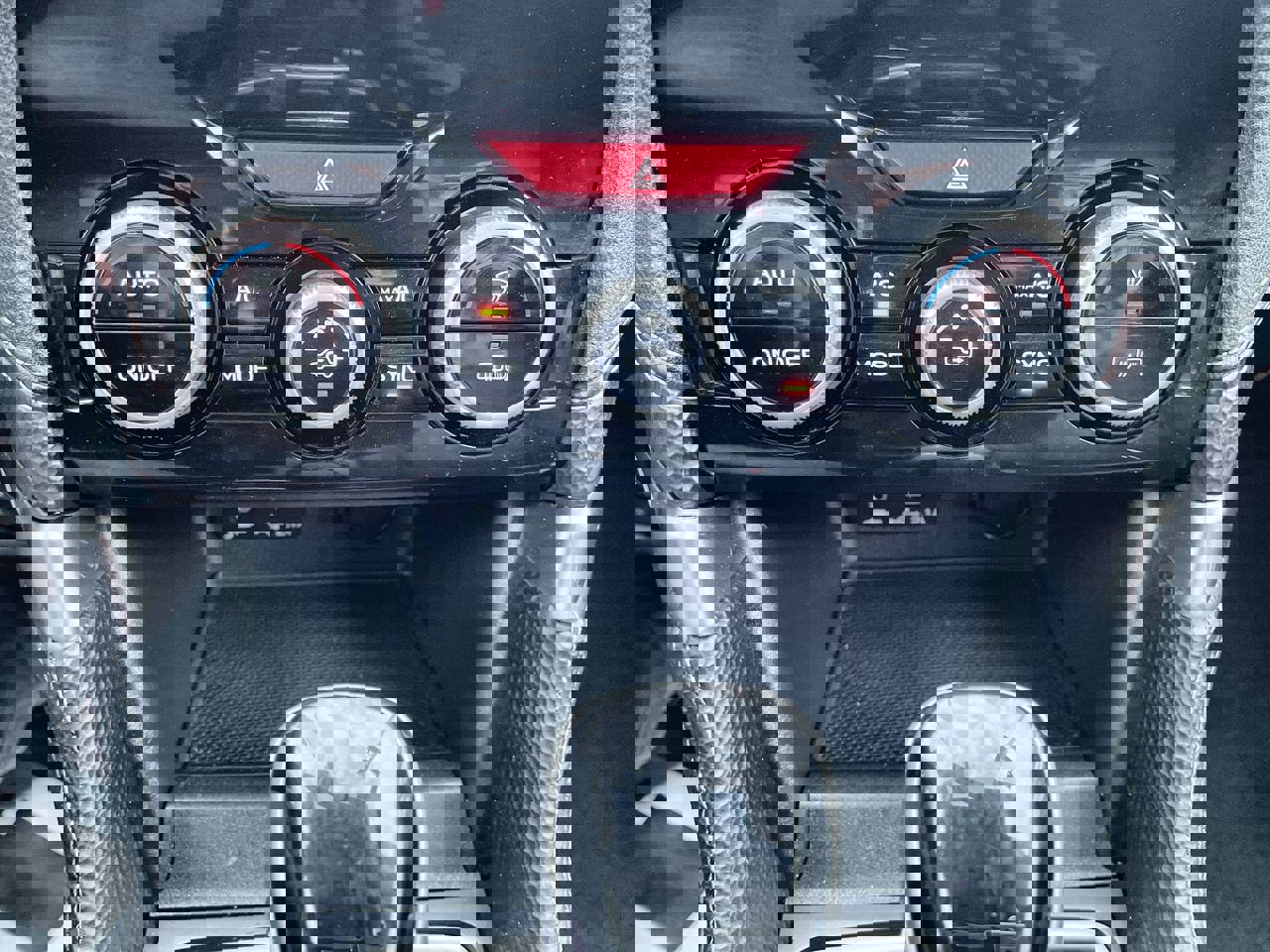 Used 2022 Subaru Forester Limited image 17