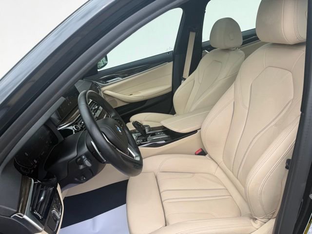 Used 2020 BMW 530i xDrive w/ Convenience Package AWD/4WD image 10