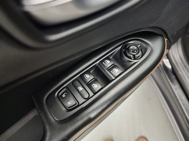 Used 2018 Jeep Compass Limited w/ Navigation Group image 19