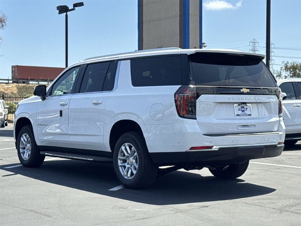 New 2026 Chevrolet Suburban LS RWD image 7