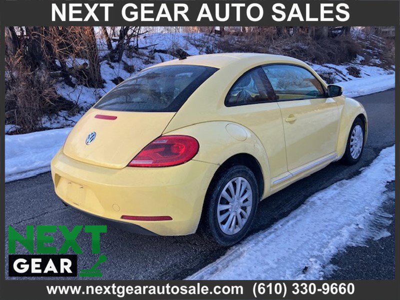Used 2013 Volkswagen Beetle 2.5 image 3