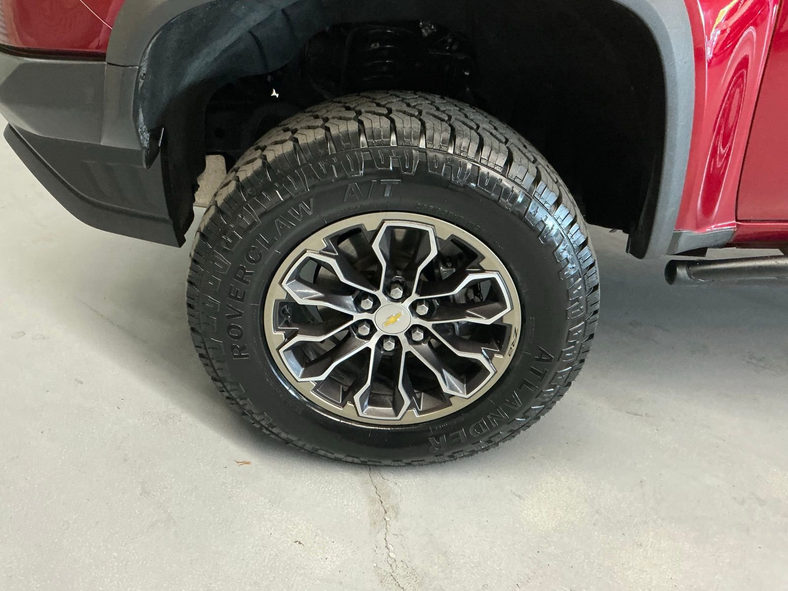 Used 2019 Chevrolet Colorado ZR2 image 2