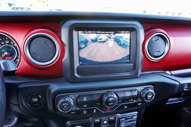 Used 2020 Jeep Wrangler Unlimited Rubicon AWD/4WD image 25