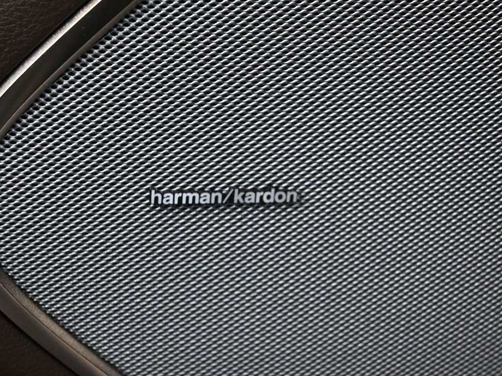 Used 2025 RAM 1500 Limited image 15