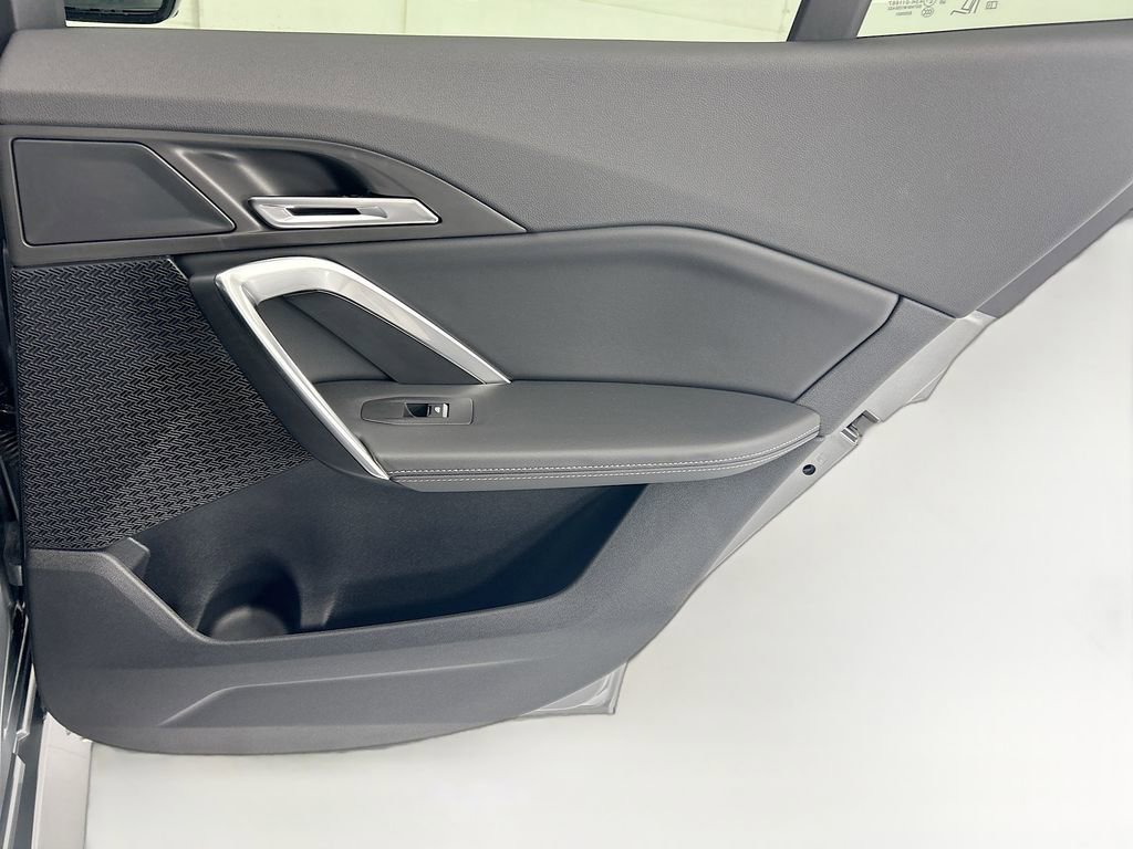 New 2026 BMW X2 xDrive28i w/ Technology Package image 25