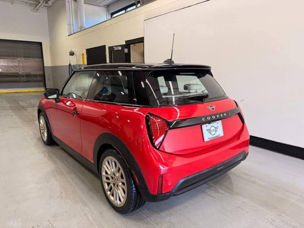 Used 2025 MINI Cooper S FWD image 3