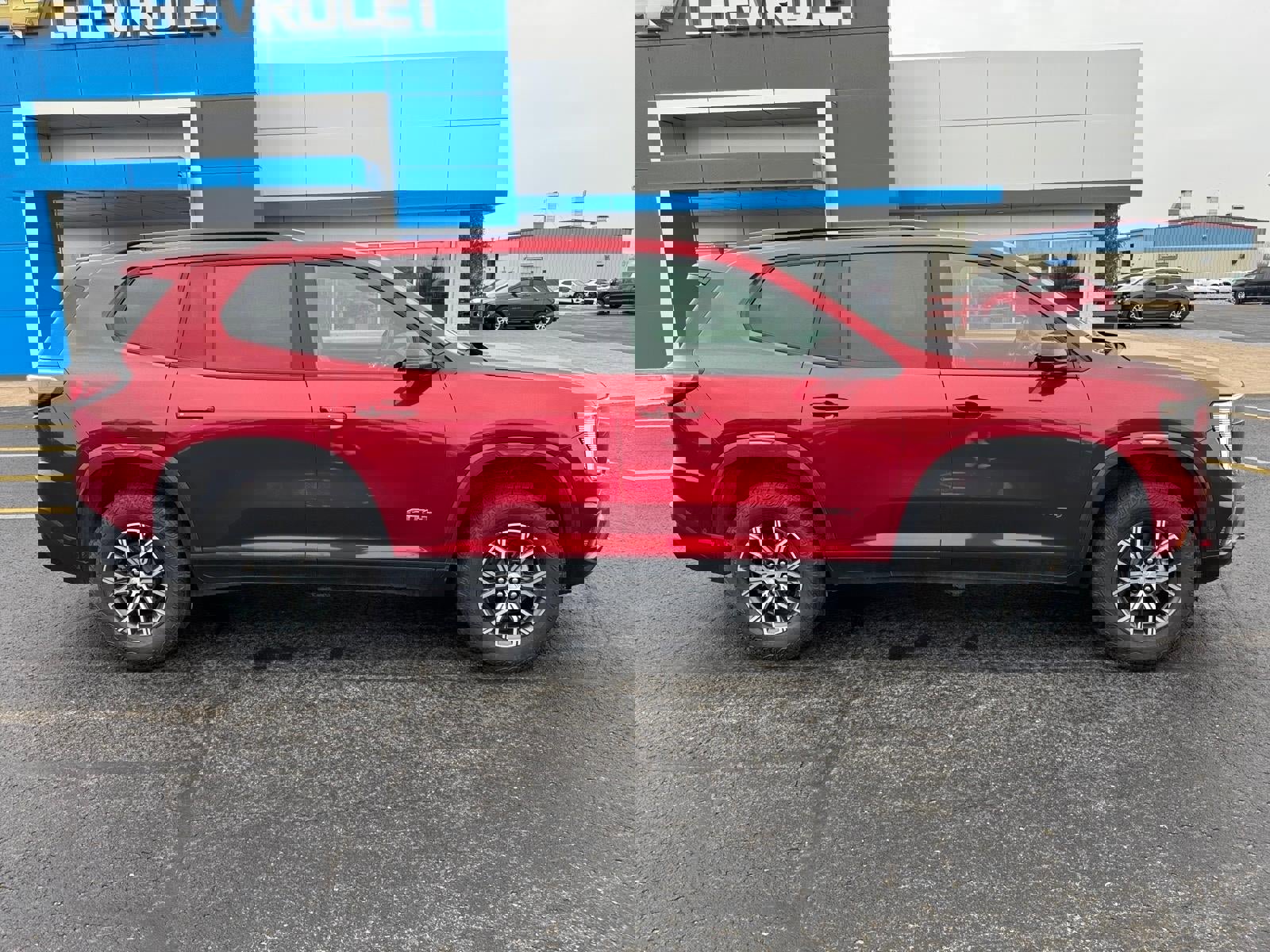 Used 2025 GMC Acadia AT4 w/ Super Cruise Package image 2