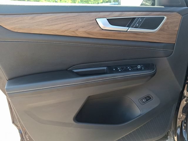 Used 2026 Volkswagen Atlas SE AWD/4WD image 13