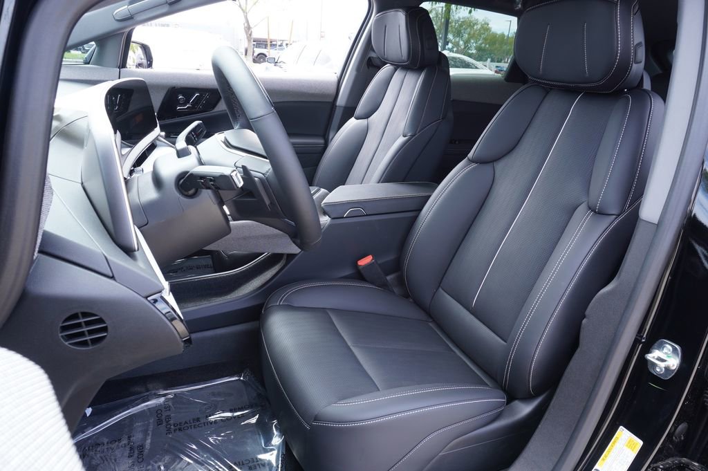 New 2025 Cadillac Optiq Luxury 2 AWD/4WD image 14