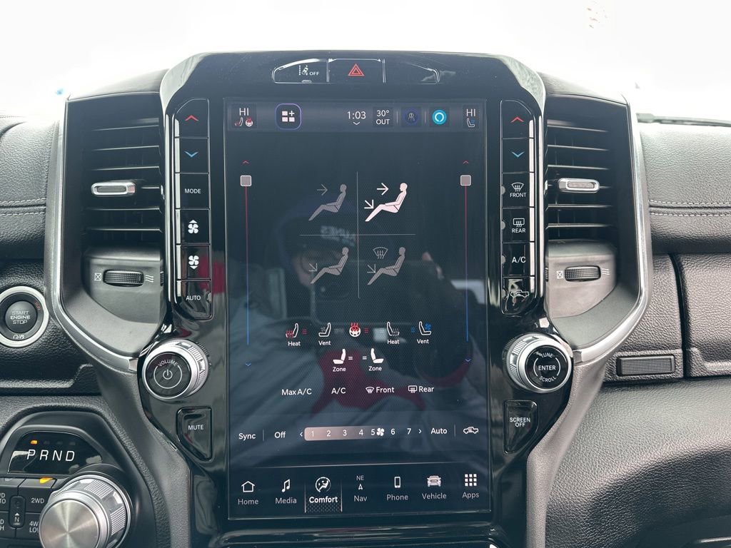 Used 2025 RAM 1500 Laramie image 31