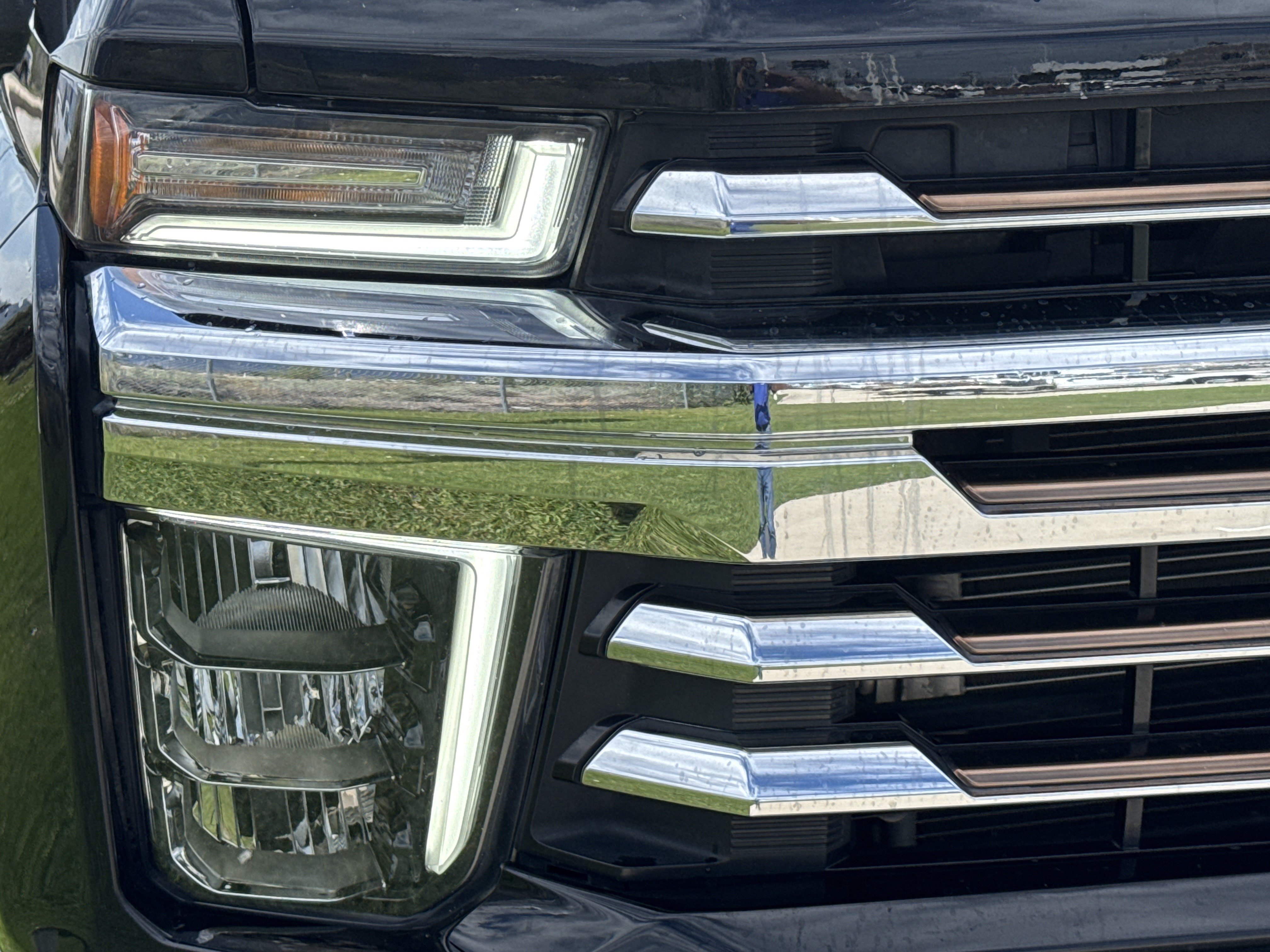 Certified 2022 Chevrolet Silverado 3500 High Country w/ Z71 Off-Road Package AWD/4WD image 10