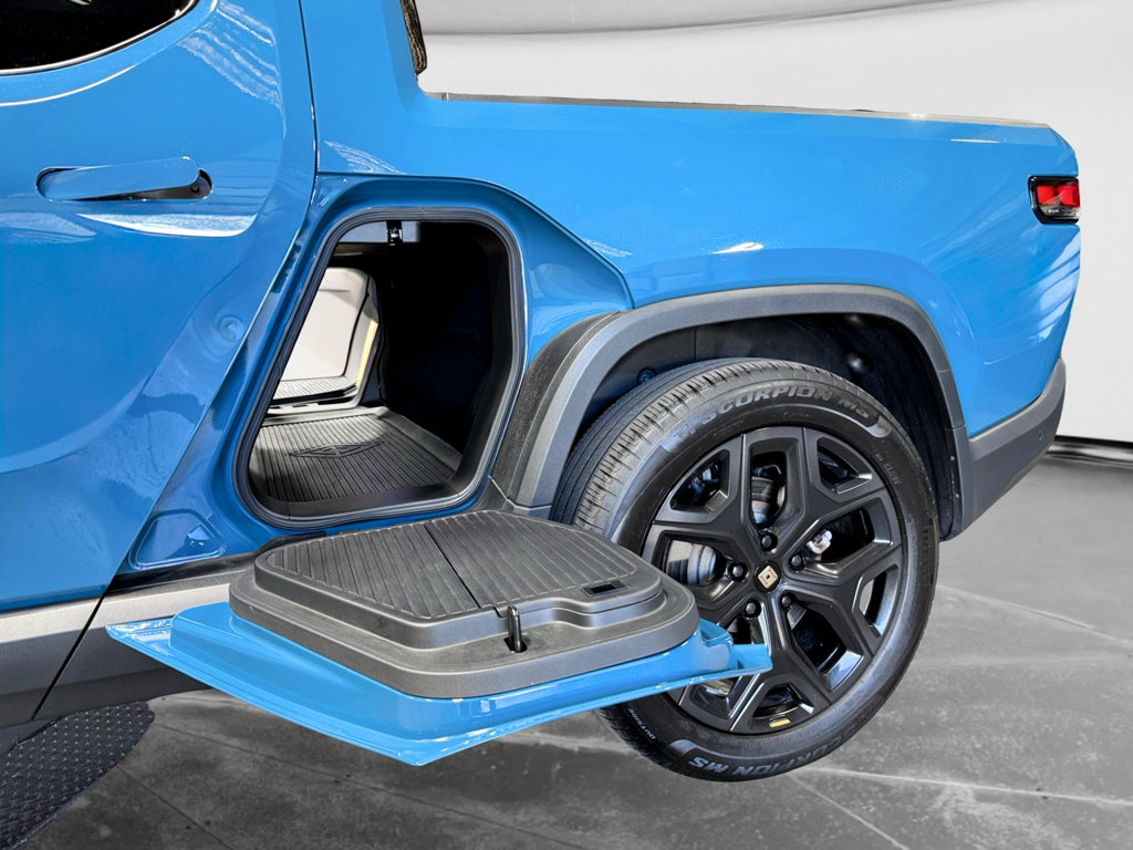 Used 2025 Rivian R1T Adventure AWD/4WD image 26