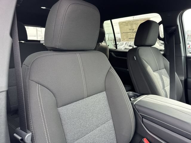 New 2026 GMC Acadia Elevation FWD image 30