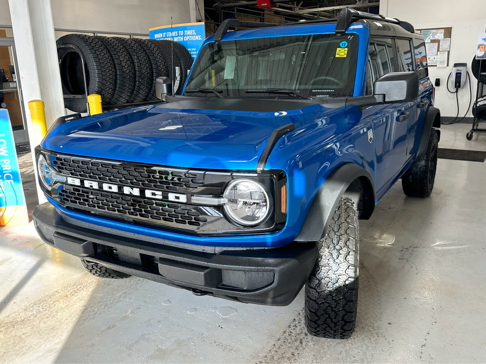 New 2025 Ford Bronco Big Bend image 9