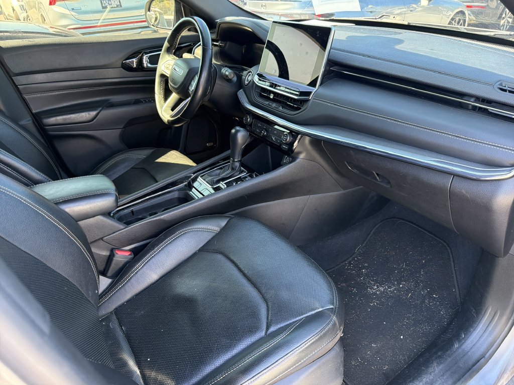 Used 2022 Jeep Compass High Altitude AWD/4WD image 3