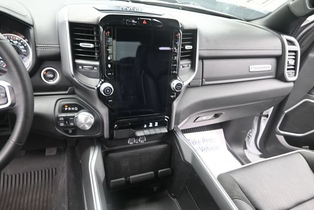 Used 2025 RAM 1500 Laramie w/ Sport Appearance Package AWD/4WD image 21