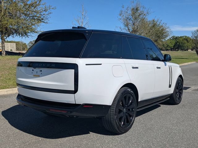 Used 2025 Land Rover Range Rover Autobiography image 5
