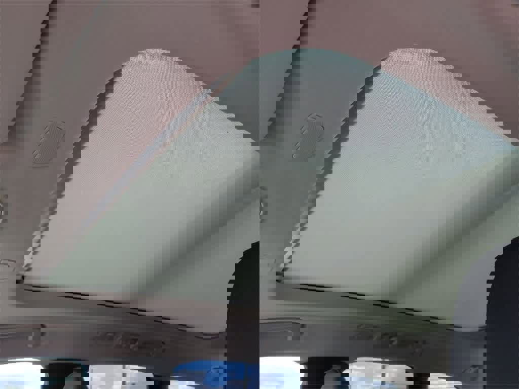 Used 2026 Volvo XC60 B5 Plus w/ Protection Package Premier image 18