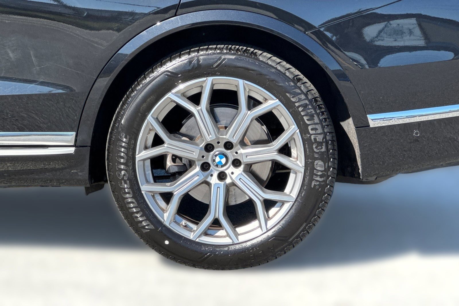 Used 2025 BMW X7 xDrive40i AWD/4WD image 11