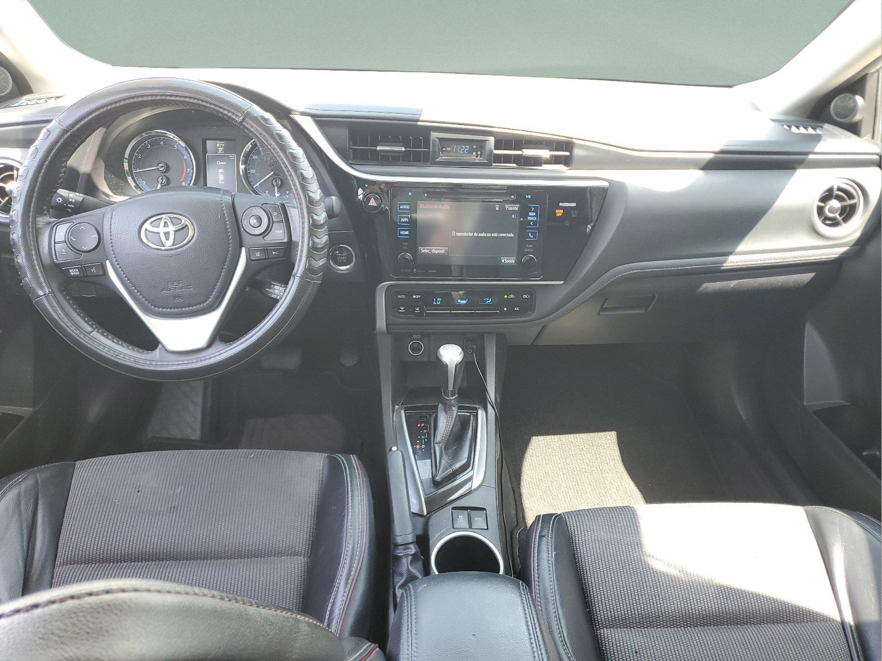Used 2017 Toyota Corolla SE 50th Anniversary FWD image 8