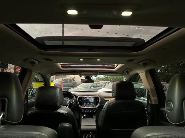 Used 2017 GMC Acadia Denali w/ Technology Package AWD/4WD image 21