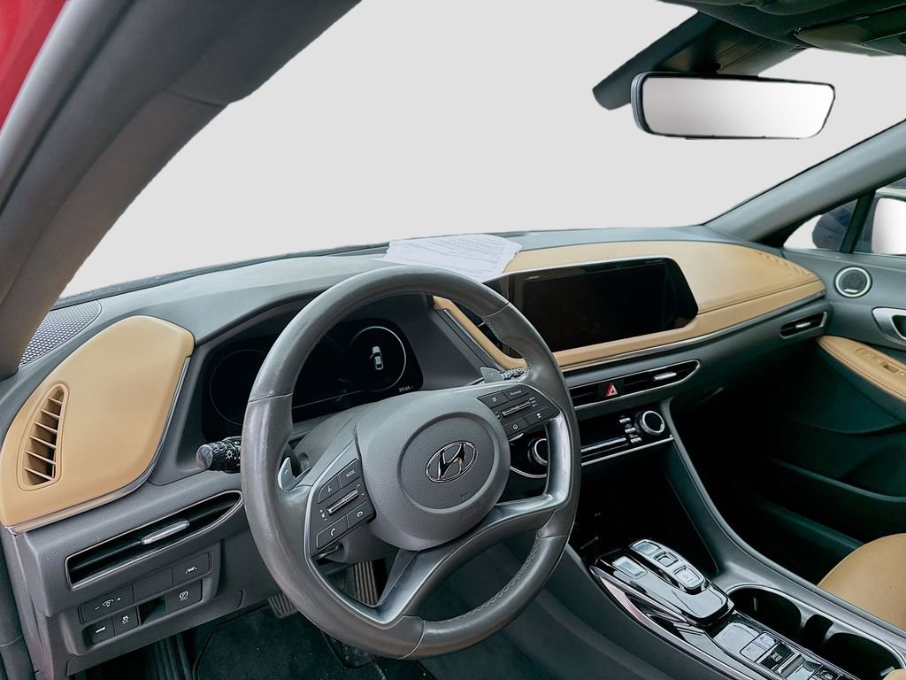 Used 2021 Hyundai Sonata Limited w/ Preferred Accessory Package image 8