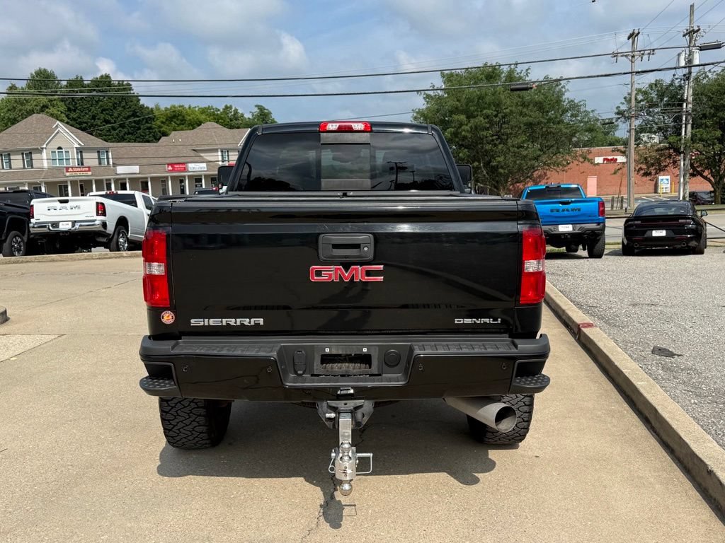 Used 2018 GMC Sierra 2500 Denali w/ Duramax Plus Package AWD/4WD image 7