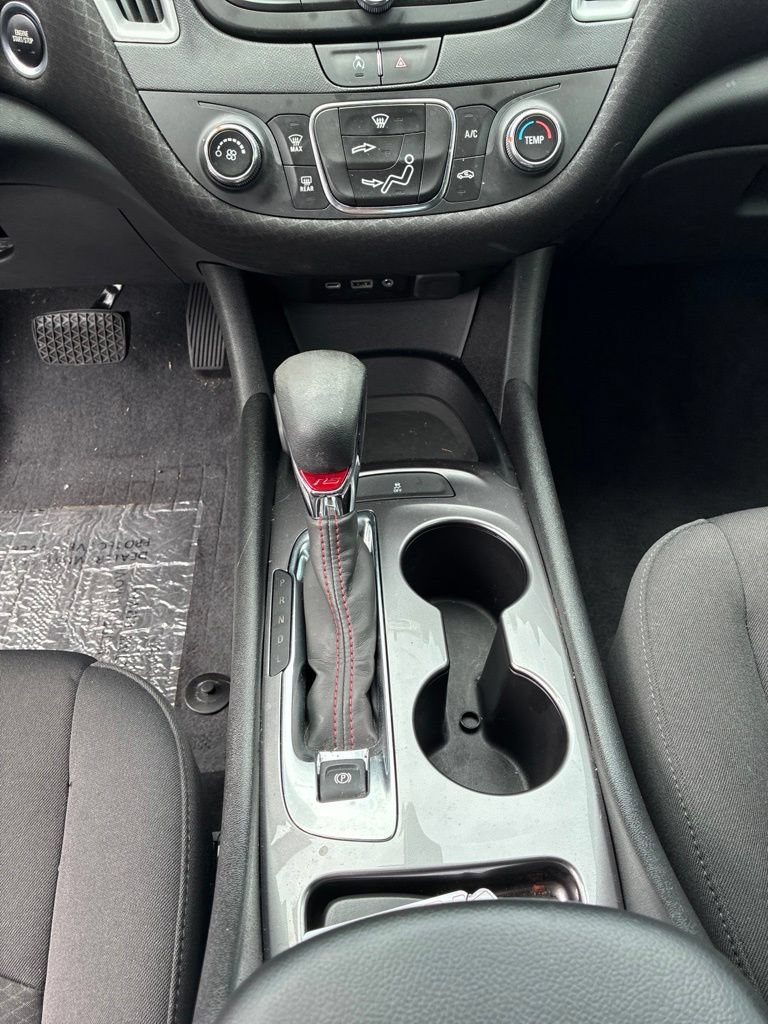 Used 2022 Chevrolet Malibu RS FWD image 13